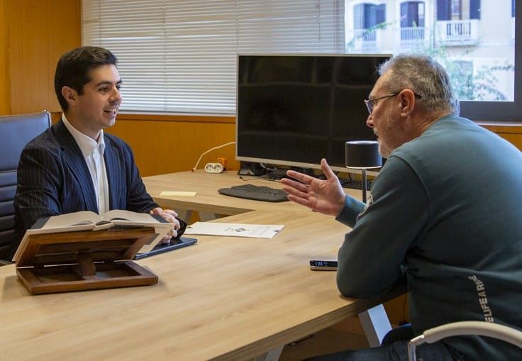 Meeting with your property lawyer in Moraira